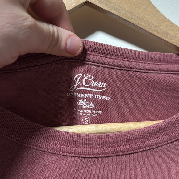 J Crew garment dyed slub cotton LS pocket tee in heathered red - Picture 3 of 3